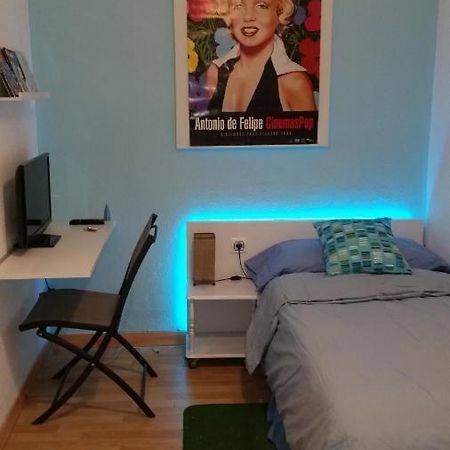 Habitacion Junto Torres Serranos Walencja Zewnętrze zdjęcie